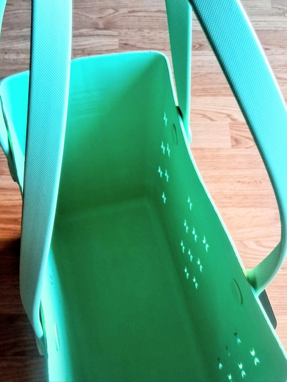 NWT Hurley Beach Tote. Pastel Green, Super Nice - Picture 2 of 13